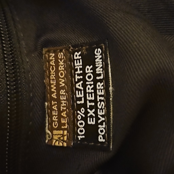 GREAT AMERICAN LEATHER WORKS Black Soft Pebble Leather Western Crossbody Bag - Picture 3 of 15